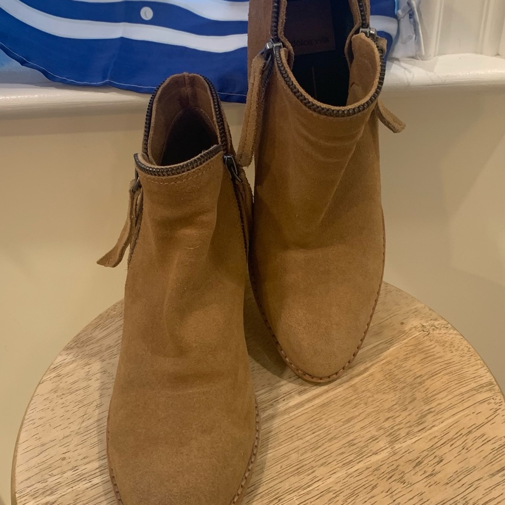 Dolce Vita Dual zipper Tan Suede Booties